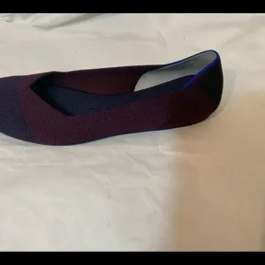Rothys Ballet Flats Shoes Red Black Maroon Knit Round Toe Women's Size 8 New