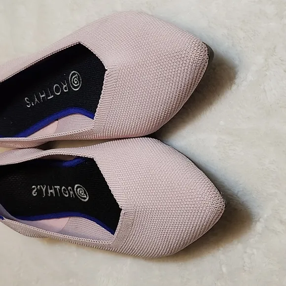 ROTHY’S  Preppy Petal Pink Pointed Toe Flats Retired Shoes Size 10.5