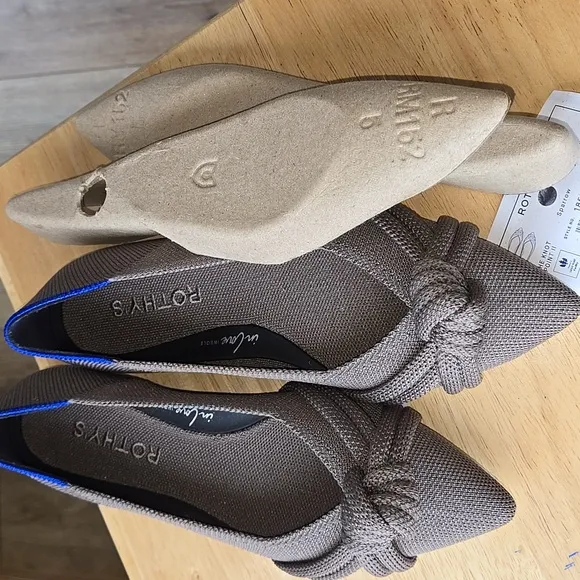 Rothys The Knot Point II Tan Sparrow Size 5 Slip On Womens Shoes Work Casual