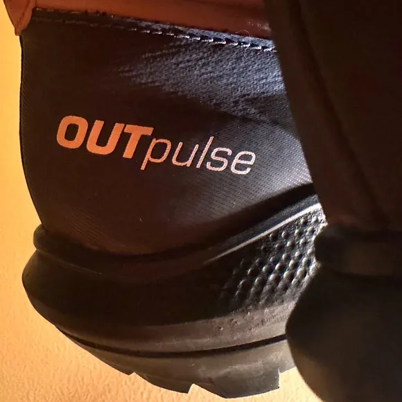 SALOMON OUTpulse Mid GTX Hiking Boots Arctic Ice Gore-Tex
