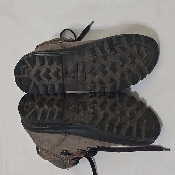 Salomon Women's  Hiking Boots - Brown and Black 6