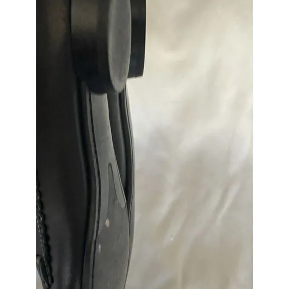 Salvatore Ferragamo Black Leather Flats 8.5 2A  Fits‎ More Like 7-7.5