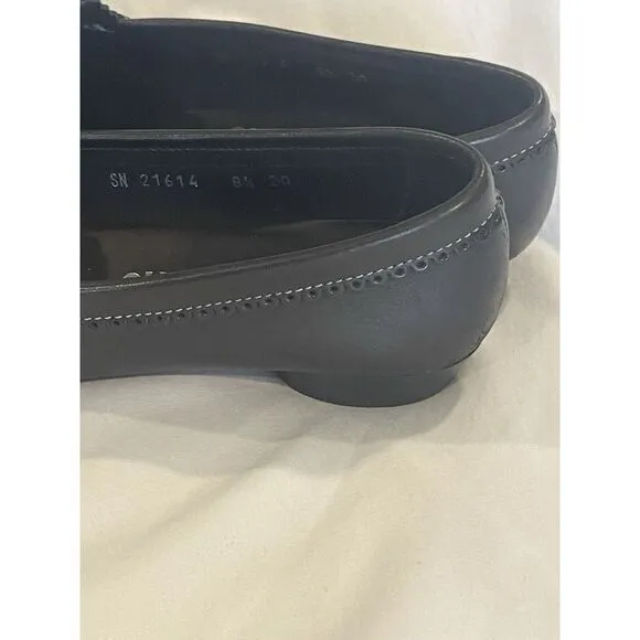 Salvatore Ferragamo Black Leather Flats 8.5 2A  Fits‎ More Like 7-7.5
