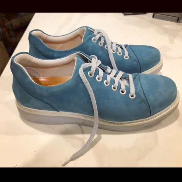 Samuel Hubbard’s ‘Hubbard Fast’ For Her Walking Sneaker
