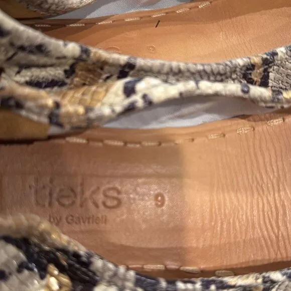Sand Snake skin Tieks flats size 9 in GUC
