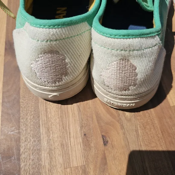 Satorisan Green Canvas Skateboarding Sneakers with Mismatched Laces