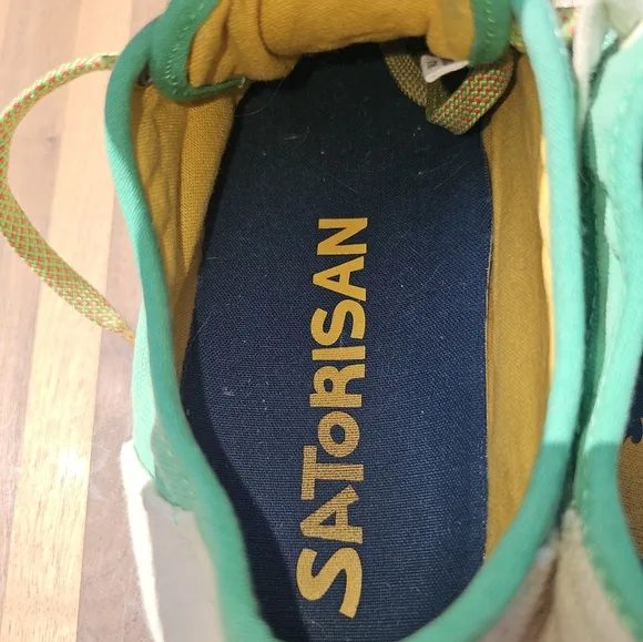 Satorisan Green Canvas Skateboarding Sneakers with Mismatched Laces