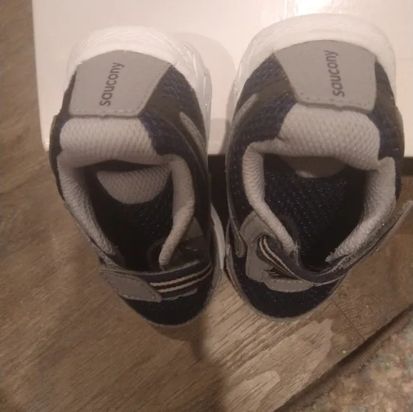 Saucony Ride Sneakers unisex Dx 9E New!