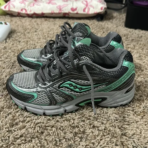 Saucony Womens Grid Ridge TRE Running Shoes Gray 15116-1 Lace Up Low Top