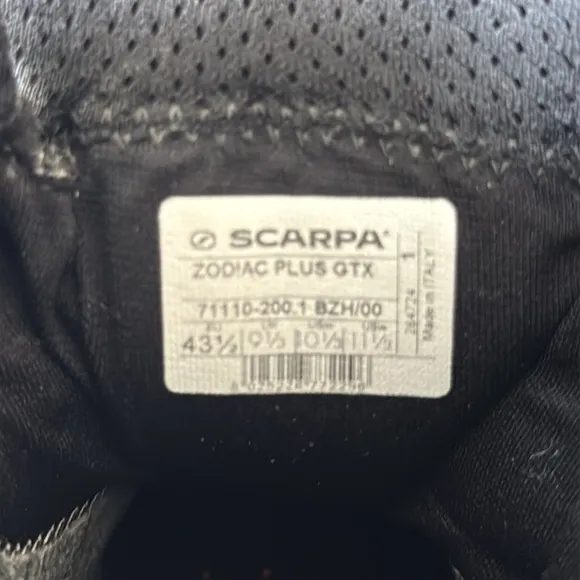 Scarpa Men's Zodiac Plus GTX Hiking Boots - Shark-Orange