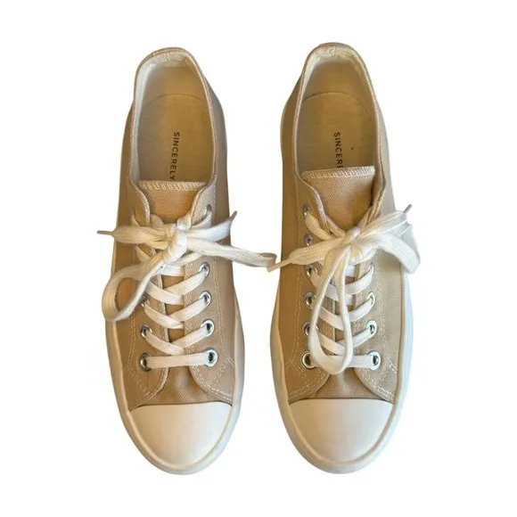 Sincerely Jules Women’s Low-Top Lug Platform Sneakers - Tan/White (Size 8 M)