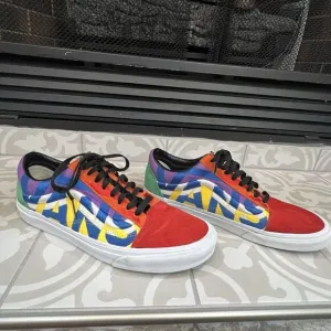Size 10.5 - VANS Old Skool Statement