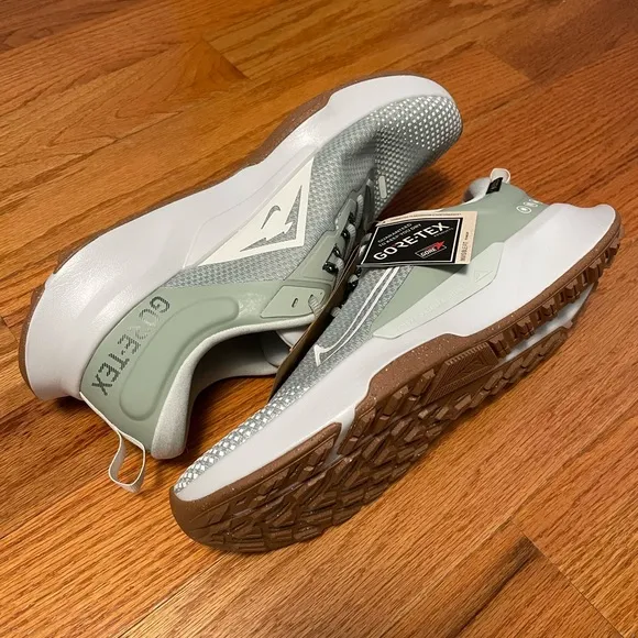 Size 11.5 - Nike Juniper Trail 2 GORE-TEX Running Shoes Jade Horizon / Sea Glass
