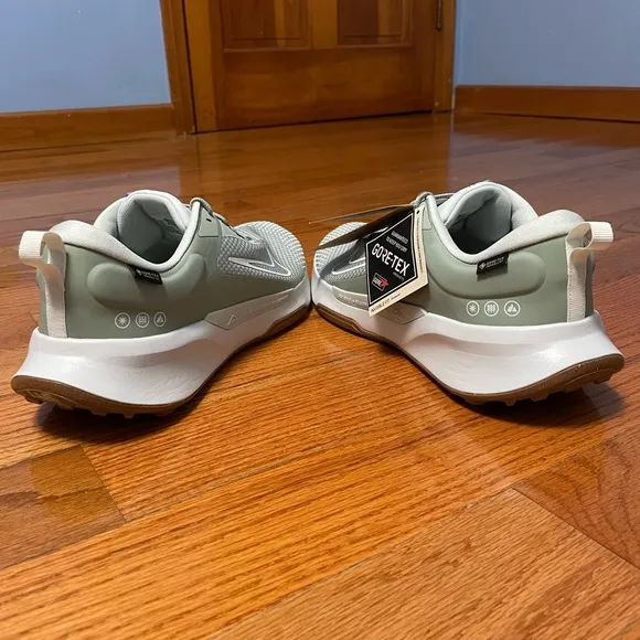 Size 11.5 - Nike Juniper Trail 2 GORE-TEX Running Shoes Jade Horizon / Sea Glass