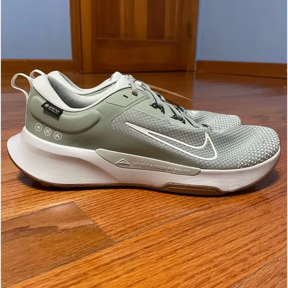 Size 11.5 - Nike Juniper Trail 2 GORE-TEX Running Shoes Jade Horizon / Sea Glass