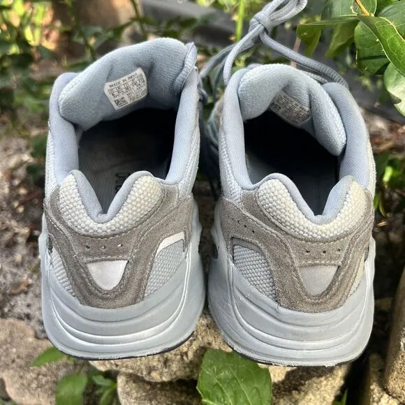 Size 6 - adidas Yeezy Boost 700 V2 Hospital Blue Shoe Men's FV8424 2019 Grey