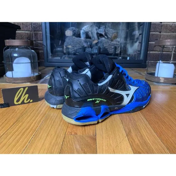 Size 8.5 Mizuno Wave Tornado X Volleyball Athletic Shoes