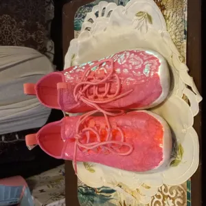 Size 9 light up shoes rechargeable lightweight.