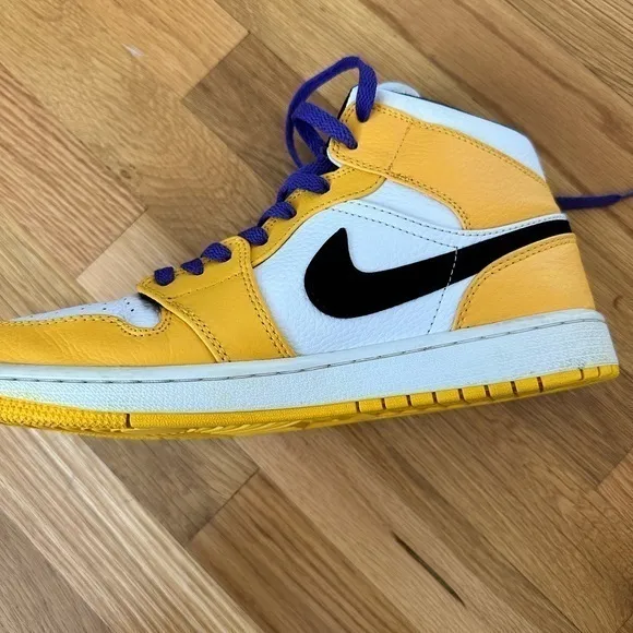 Size 9.5 - Air Jordan 1 Mid Lakers.  LOOK BRAND‎ NEW.  AUTHENTIC GUARANTEED