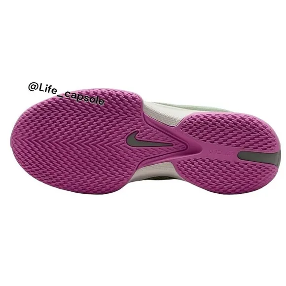 Size 9.5 Nike G.T. Cut Academy Oil Green Low Top Basketball Shoes FB2599-300 Men