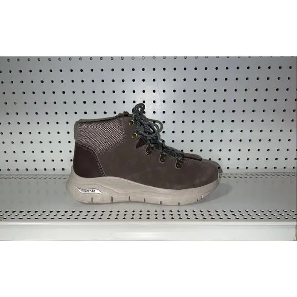 Skechers Arch Fit Extra Ordinary Womens Suede Winter Snow Boots Size 6 Brown
