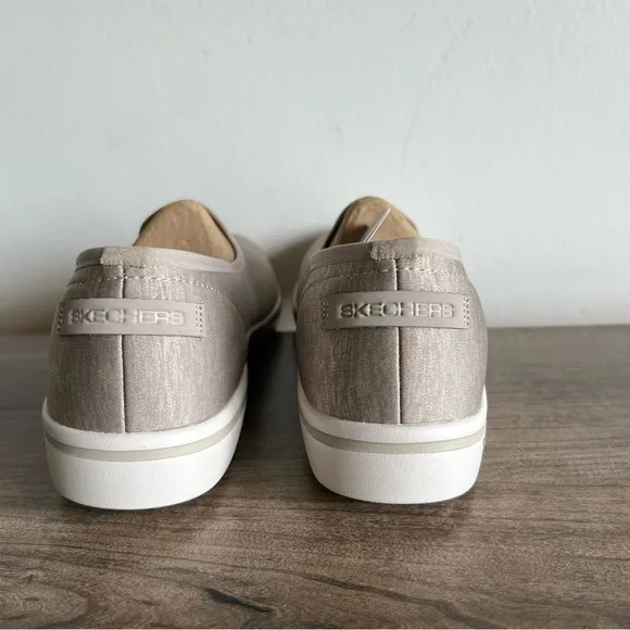 Skechers Arch Fit Uplift Taupe Slip On Women's Shoe Size 8.5 #B1322A