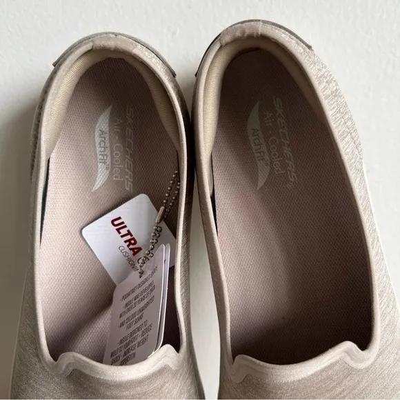 Skechers Arch Fit Uplift Taupe Slip On Women's Shoe Size 8.5 #B1322A