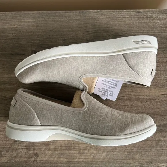 Skechers Arch Fit Uplift Taupe Slip On Women's Shoe Size 8.5 #B1322A