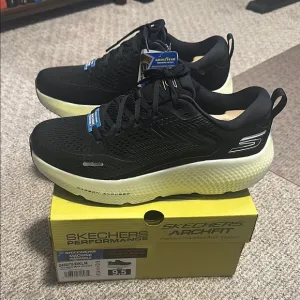 Skechers Go Run Max Road 6. Black Performance Sneakers