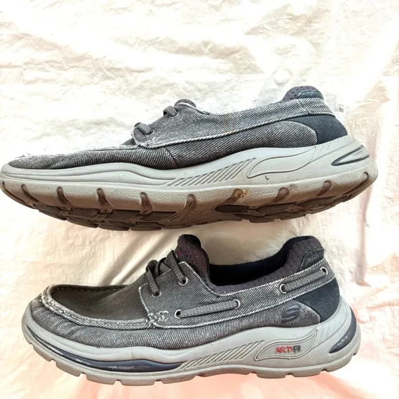 Skechers Men's Arch Fit Motley Oven Sneaker - blue denim SZ 9 Worn 1X