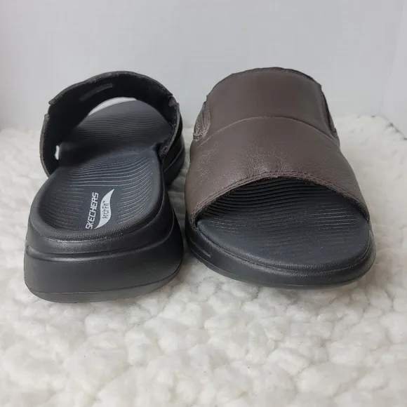 Skechers MGo Walk Arch Fit Men's Slide Size 11 Brown Leather Comfy Shoes