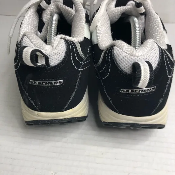 Skechers Shape Ups Black &amp; White Walking Fitness Shoes 11809 Womens Size 8.5