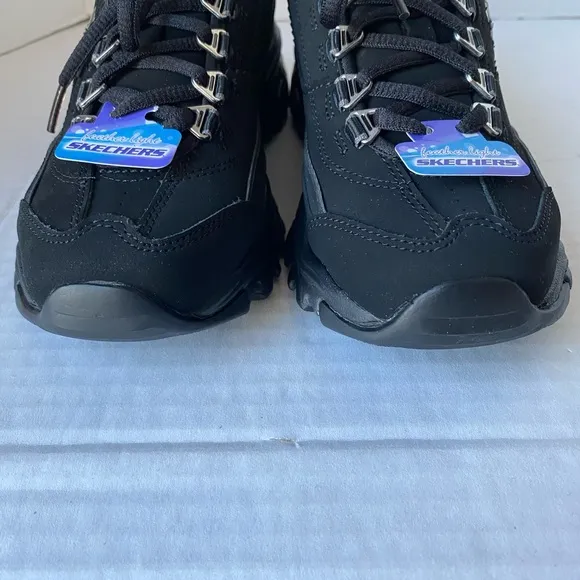 Skechers Women’s Shoes D’Lites Raptures Black Size 6 New