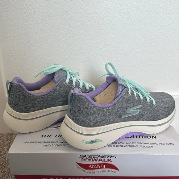 Sketchers Go Walk Arch Fit 2.0 in Vivid Sunset - Vegan Walking Sneakers