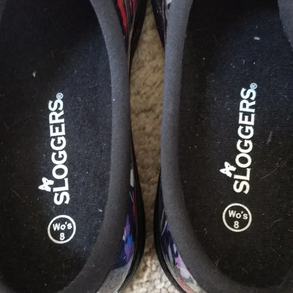 Sloggers SZ 8,black floral waterproof clogs with comfort insole.