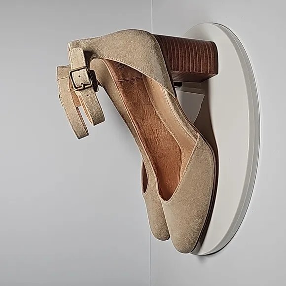 Soludos The Gemma Shoes Stacked Heels Ankle Strap Almond Toe Suede Sand Beige 10