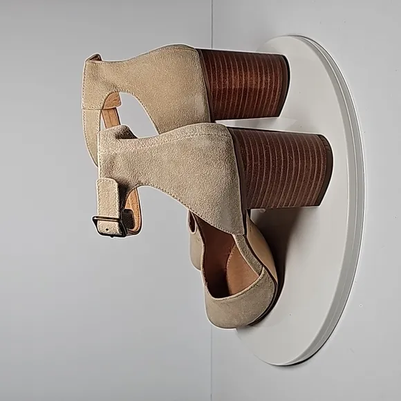 Soludos The Gemma Shoes Stacked Heels Ankle Strap Almond Toe Suede Sand Beige 10