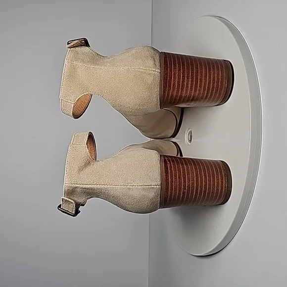 Soludos The Gemma Shoes Stacked Heels Ankle Strap Almond Toe Suede Sand Beige 10