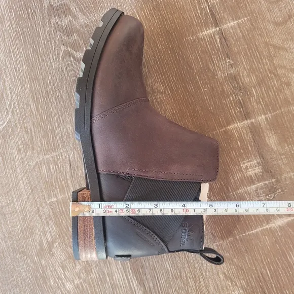 SOREL Blackened Brown Emelie Chelsea Boot Waterproof Size 6