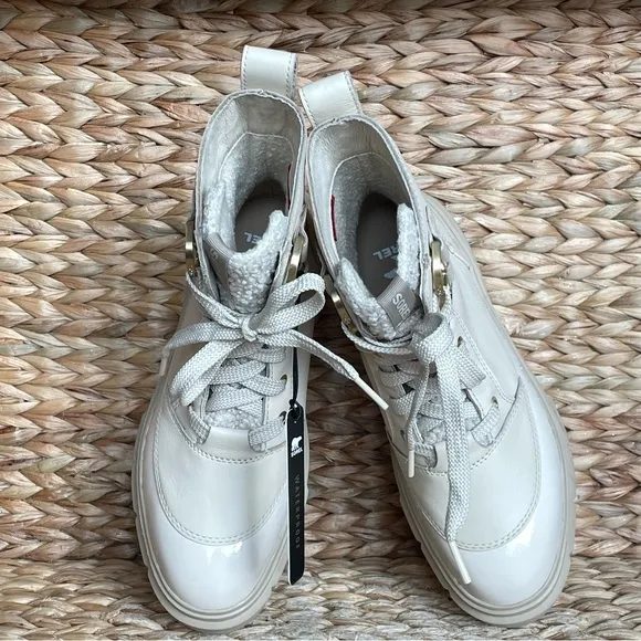Sorel Caribu X Boot Lace Cozy Waterproof Cream NEW