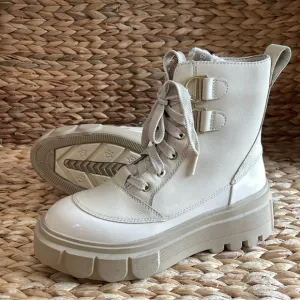 Sorel Caribu X Boot Lace Cozy Waterproof Cream NEW