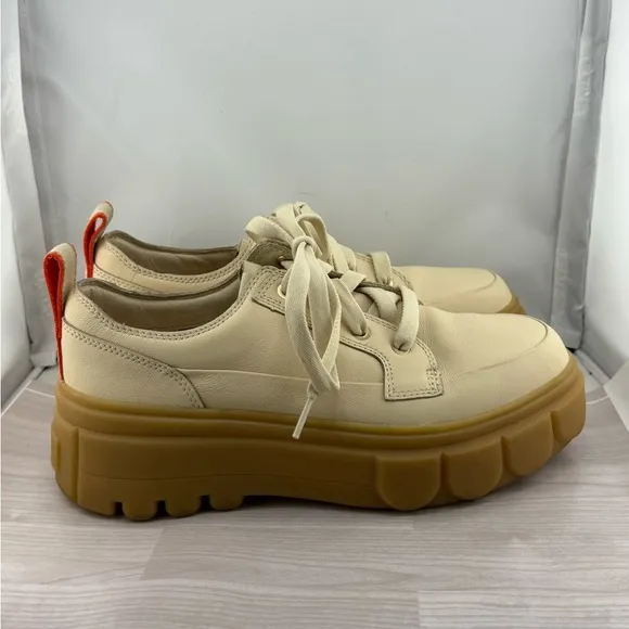 Sorel Cream and Tan Chunky Sole Sneakers