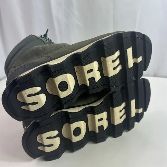 Sorel Kinetic Conquest Winter Women's Hiking Boots
