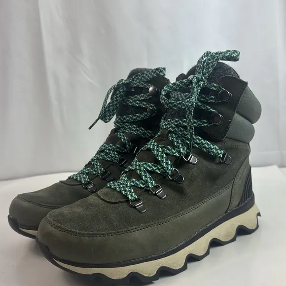 Sorel Kinetic Conquest Winter Women's Hiking Boots