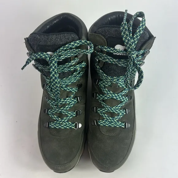 Sorel Kinetic Conquest Winter Women's Hiking Boots