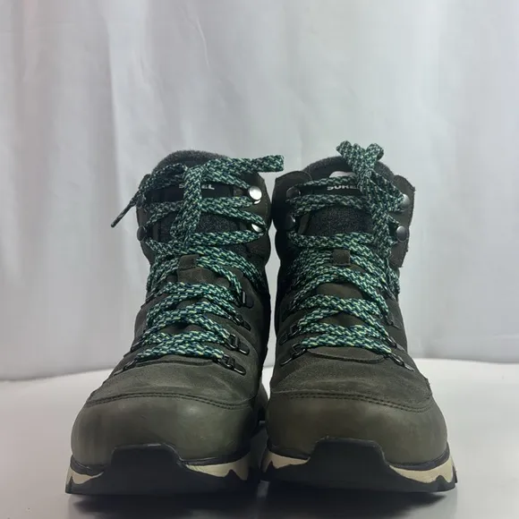Sorel Kinetic Conquest Winter Women's Hiking Boots