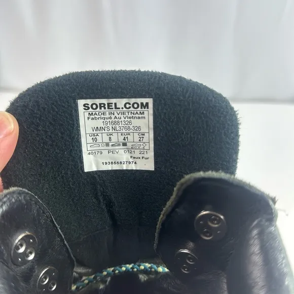Sorel Kinetic Conquest Winter Women's Hiking Boots