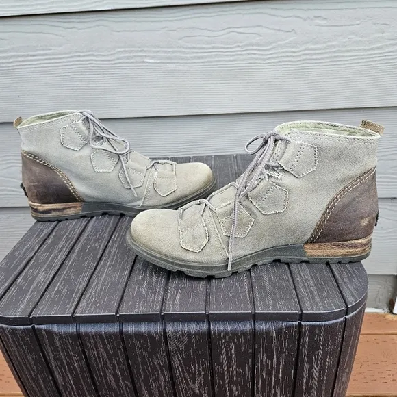 Sorel Major Lace Up Canvas Leather Ankle Boots Tan Brown Hiking Shoes Women's 7