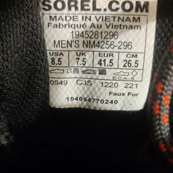 Sorel Men's Mac Hill WP Chukka Shoes Size 8.5