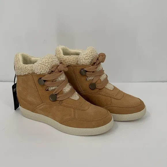 Sorel Out n About Cozy hidden wedge boots suede hiking shearling winter new 8